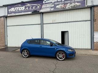 SEAT Leon 2011 CUPRA R