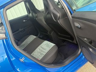 SEAT Leon 2011 CUPRA R