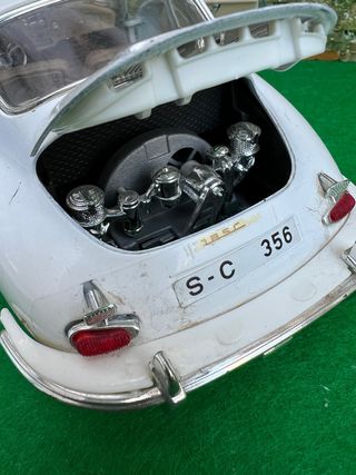 Porsche 356B (1961) – Burago – Escala 1:18