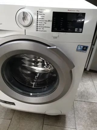 Lavadora AEG 8kg A+++ 1200rpm con Garantía