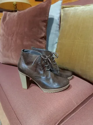 Botines piel marrón  37