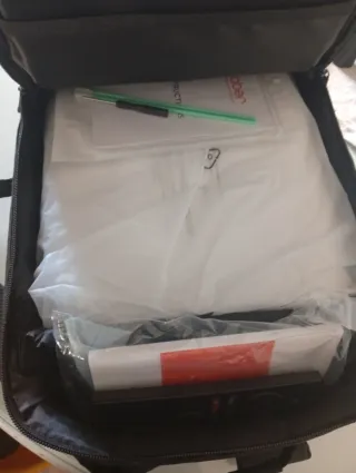 Proyector Yaber + Soporte + Pantalla