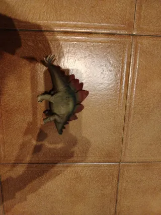 Stegosauro in plastica