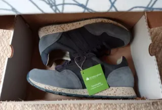 Scarpe sportive sostenibili