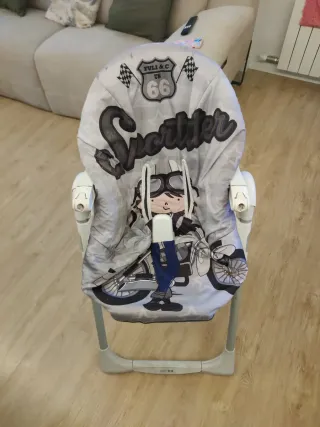 Trona de bebé plegable. Marca Prima Pappa Zero 3