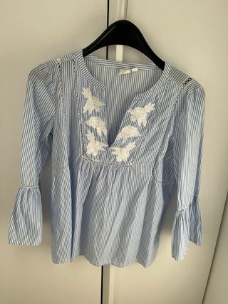 Camisa Gap Rayas Blancas y Azules