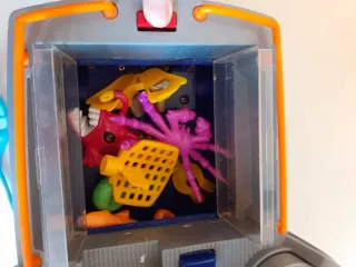 Barco Imaginext nuevo con muchas piezas.