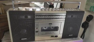 Radiocasete Bombox oceanic (ITT Aleman)