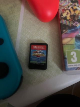 Nintendo Switch + Cuffie + 2 Giochi