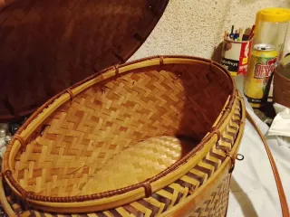 Cesta vintage mimbre asa cuero