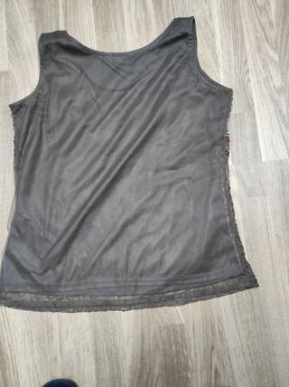 Top de pedrería y lentejuelas