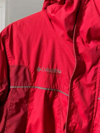 Abrigo  Columbia Rojo oscuro