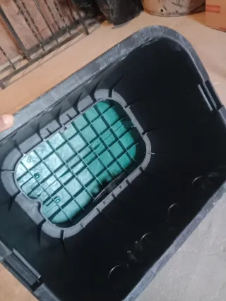 Registro de riego verde y negro