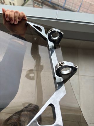 Parabrisas moto Windvest ahumado nuevo