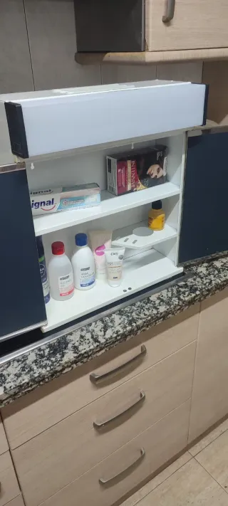 Armario espejo baño con luz