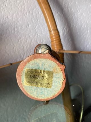 Figura de terracota con sombrero 15 cm x 6