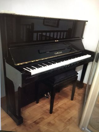 Piano Vertical Yamaha U1 Negro