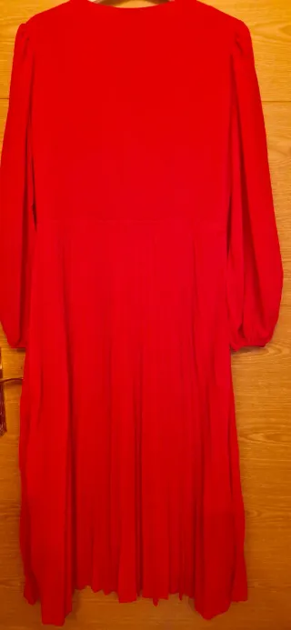 Vestido fiesta rojo, elegante, plizado