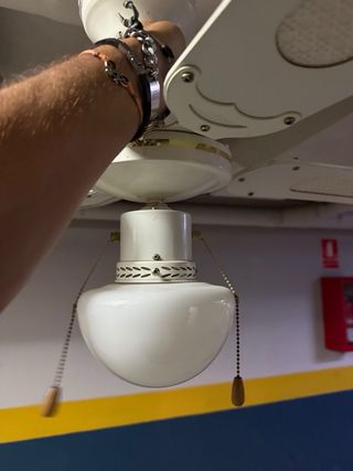 Lámpara Ventilador Argos Clásico Blanco Dorado