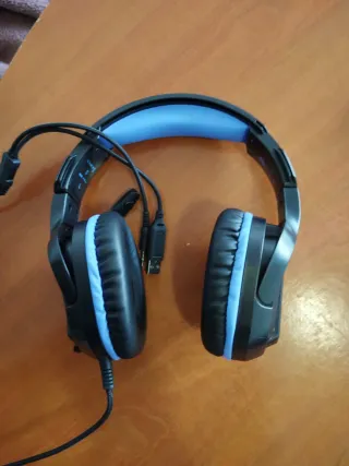 Cascos Gamer Fachixy Azules y Negros