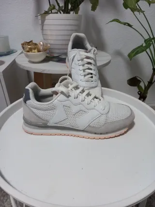 Zapatillas Munich Blancas y Rosas