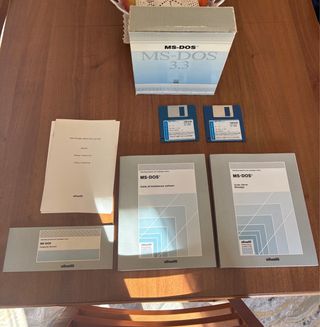 MS-DOS 3.3 Olivetti Software floppy + manuali