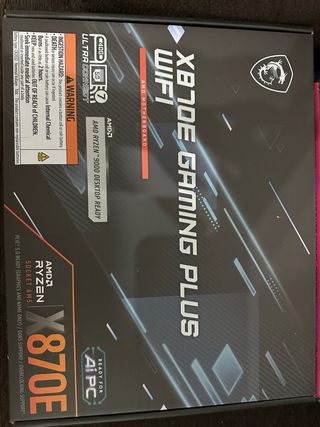 MSI X870E GAMING PLUS WIFI Placa Base