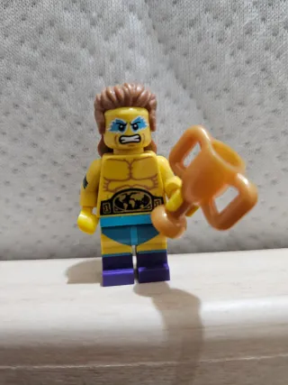 Minifigura Lego Luchador Campeón