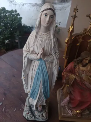 Figuras de cerámica religiosas
