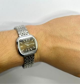 Radiant años 70 automático en acero, esfera roja