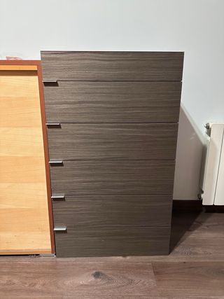 Cajonera oscura madera y metal