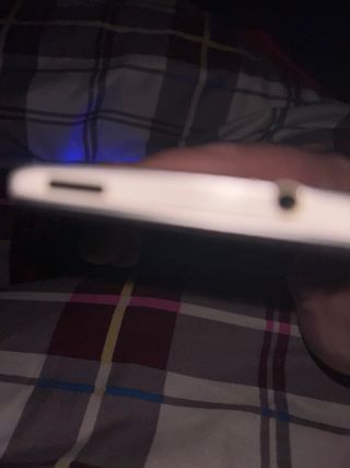 Móvil HTC Plata y Blanco