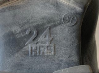 Botines negros sin uso