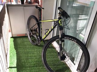 Bicicleta Scott Scale 960 . Talla L Negra/Amarilla