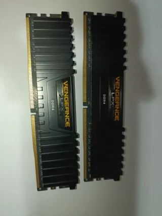 Corsair Vengeance LPX 32GB DDR4 2400MHz