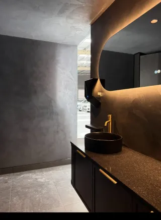 Microcemento, estuco veneciano y pintura