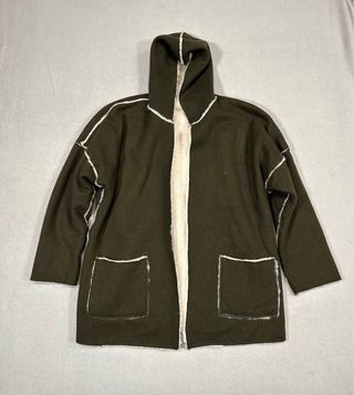 Abrigo capucha borreguito caqui talla única