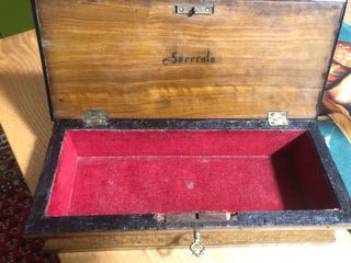 Scatola portagioie Sorrentina intarsiata XIX sec.