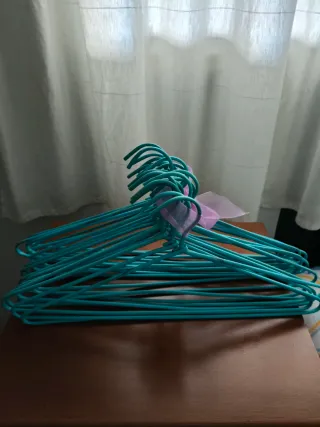 Perchas de armario de plástico