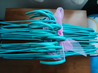 Perchas de armario de plástico