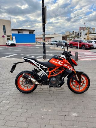 KTM Duke 390 ABS Naranja.