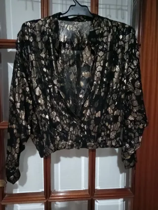 Blusa fiesta mujer negra y dorada