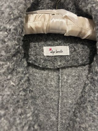 Abrigo gris Algo Bonito