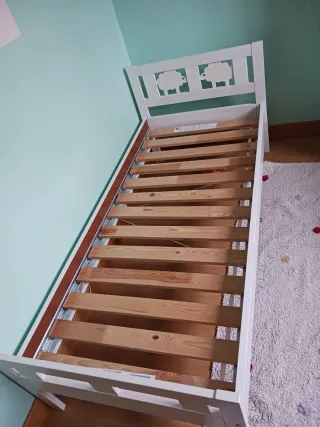 Cama infantil KRITTER IKEA con barrera