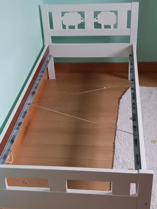 Cama infantil KRITTER IKEA con barrera