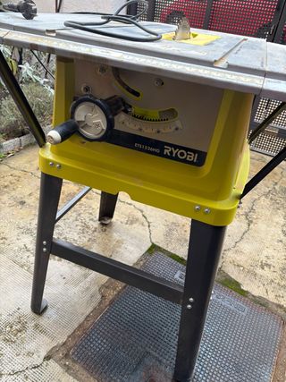 Sierra de mesa Ryobi ETS1526HG