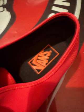 Zapatillas Vans Authentic Lo Pro Coral Neón