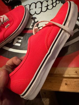 Zapatillas Vans Authentic Lo Pro Coral Neón