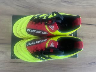 Botas de fútbol Adidas Predator Talla 31