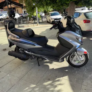 Moto SYM GTS 300i Evo